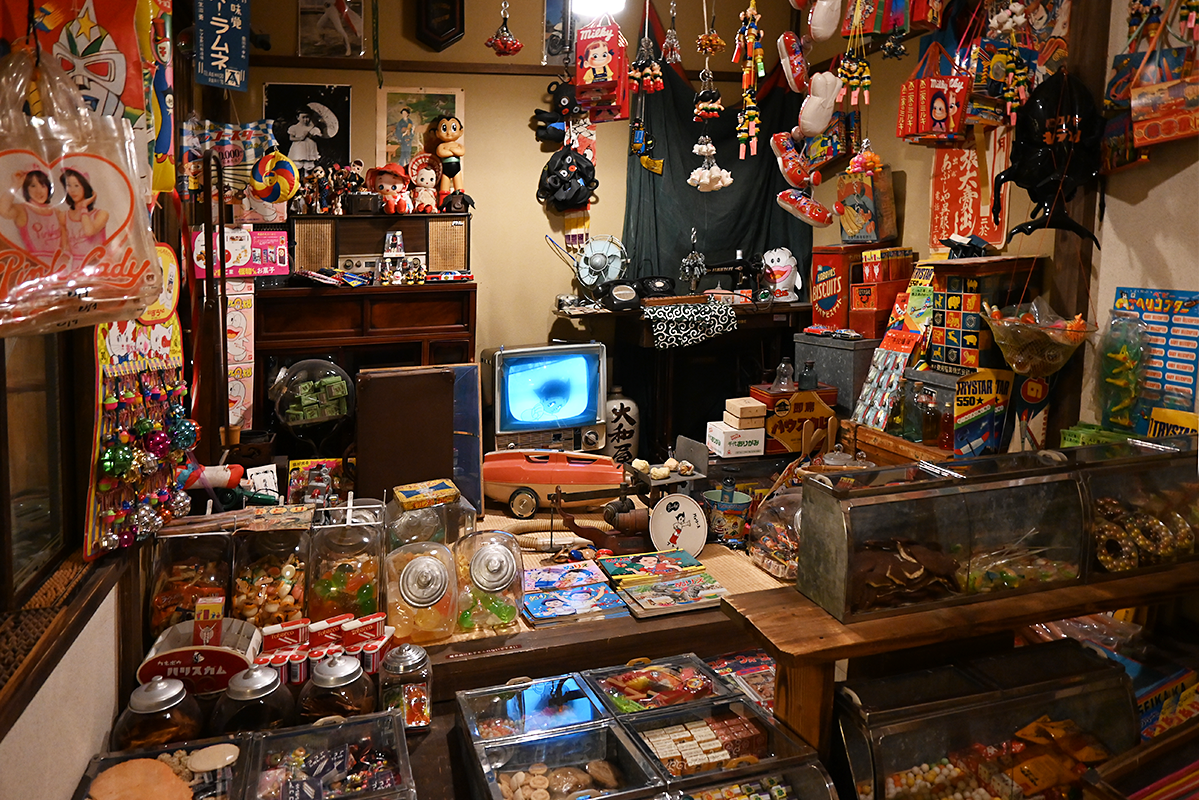 昭和レトロ　おもちゃなど　駄菓子屋